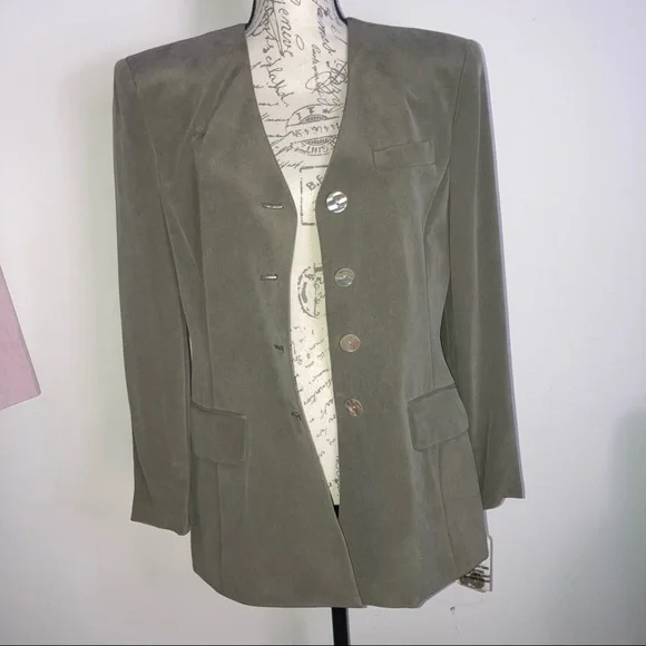 100% Silk Green Blazer With Opal Buttons NWT